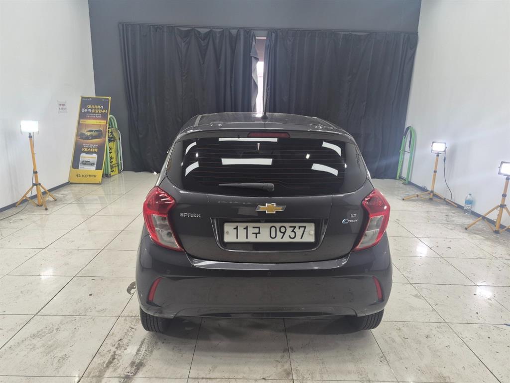 Chevrolet Spark LT Plus 4