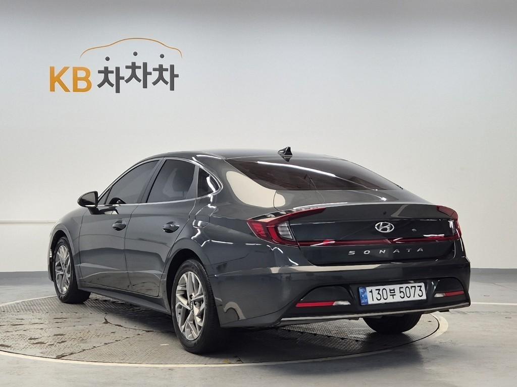 Hyundai Sonata 2.0 Premium — фото 2
