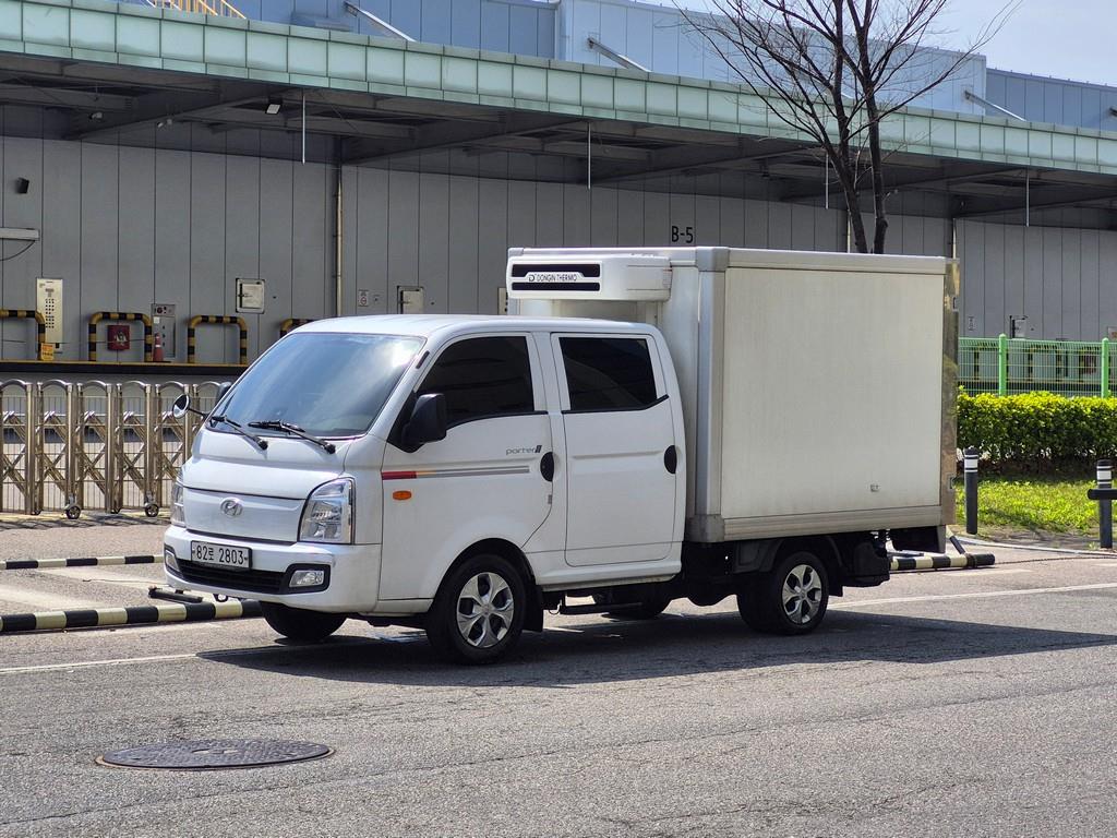 현대 포터2 1톤 냉동탑 - 중고 트럭 매물 이미지