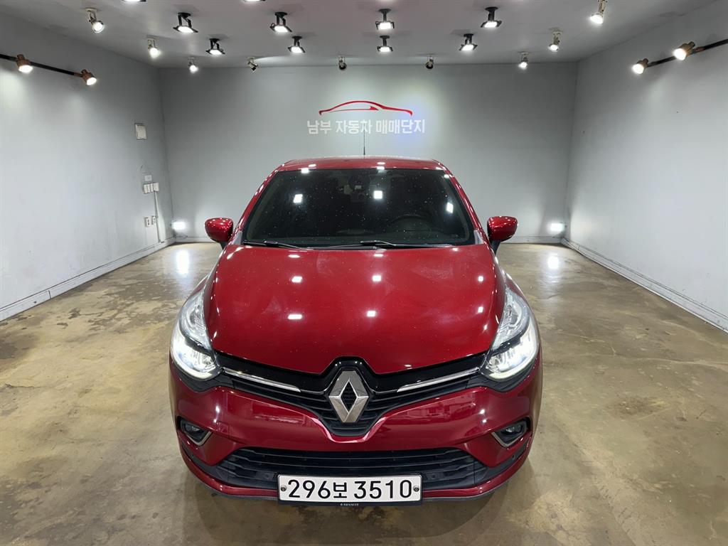 Renault Clio Iconic 3