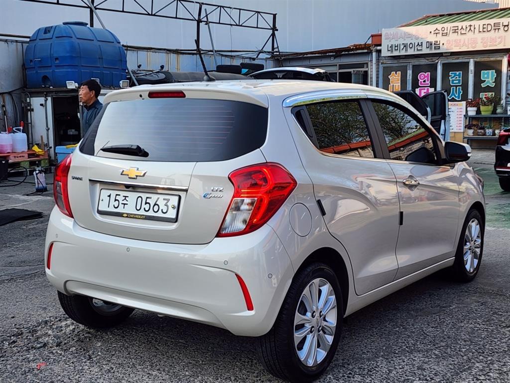 Chevrolet Spark LTZ C-TECH 5
