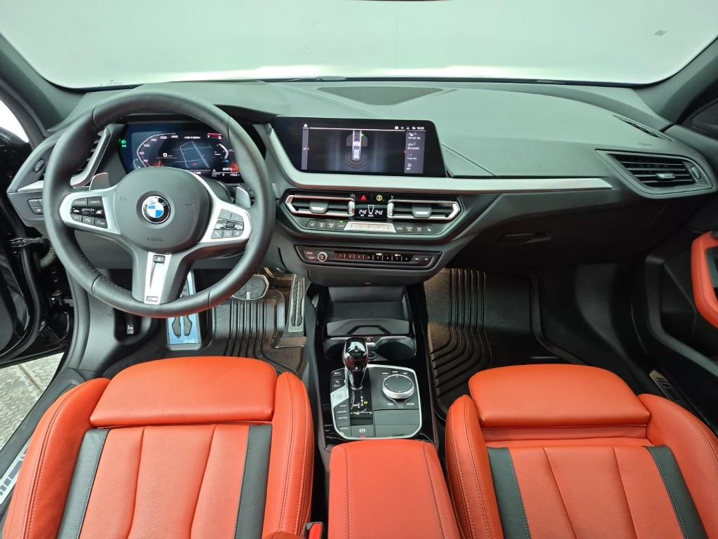 BMW 1 Series M135i xDrive 6