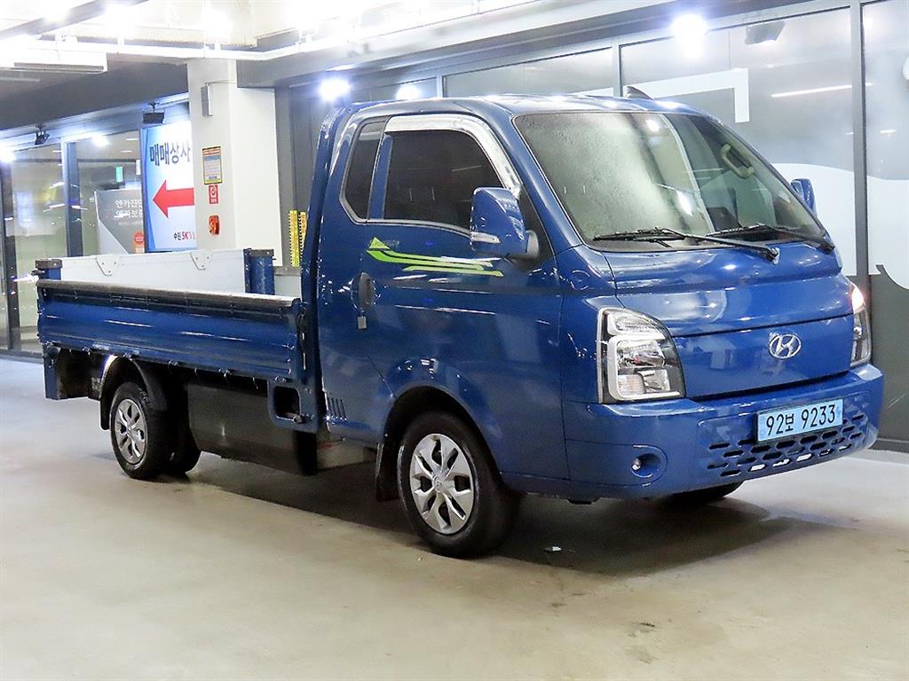 Hyundai Porter 1.0 Ton/ Super Cab/ Long Wheelbase