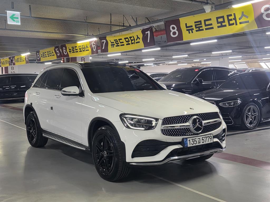 Mercedes-Benz GLC-Class GLC300e 4MATIC