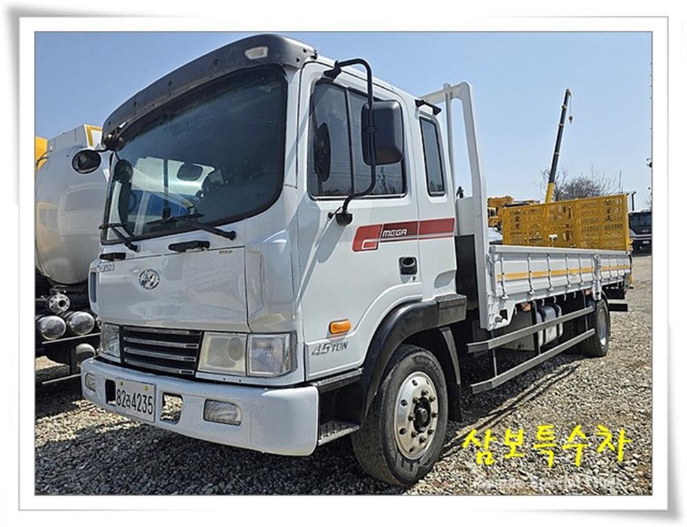 현대 메가트럭 250 카고 4.5톤 수동 - 중고 트럭 매물 이미지