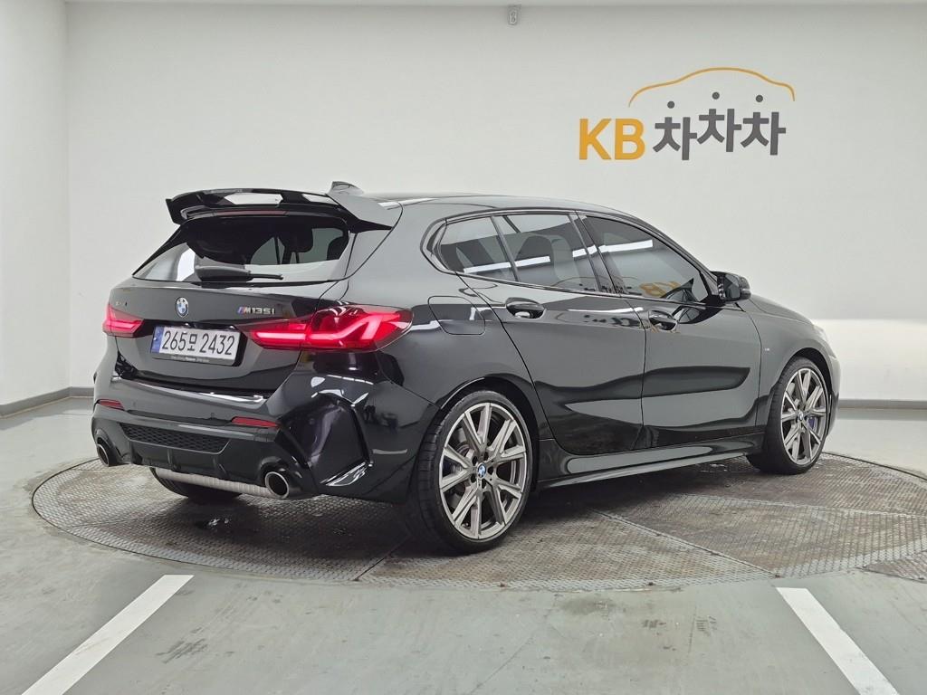 BMW 1 Series M135i xDrive 5