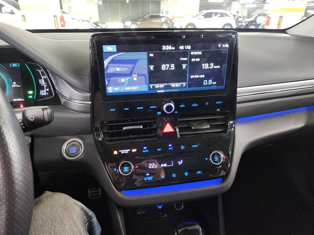 Hyundai IONIQ Q 9