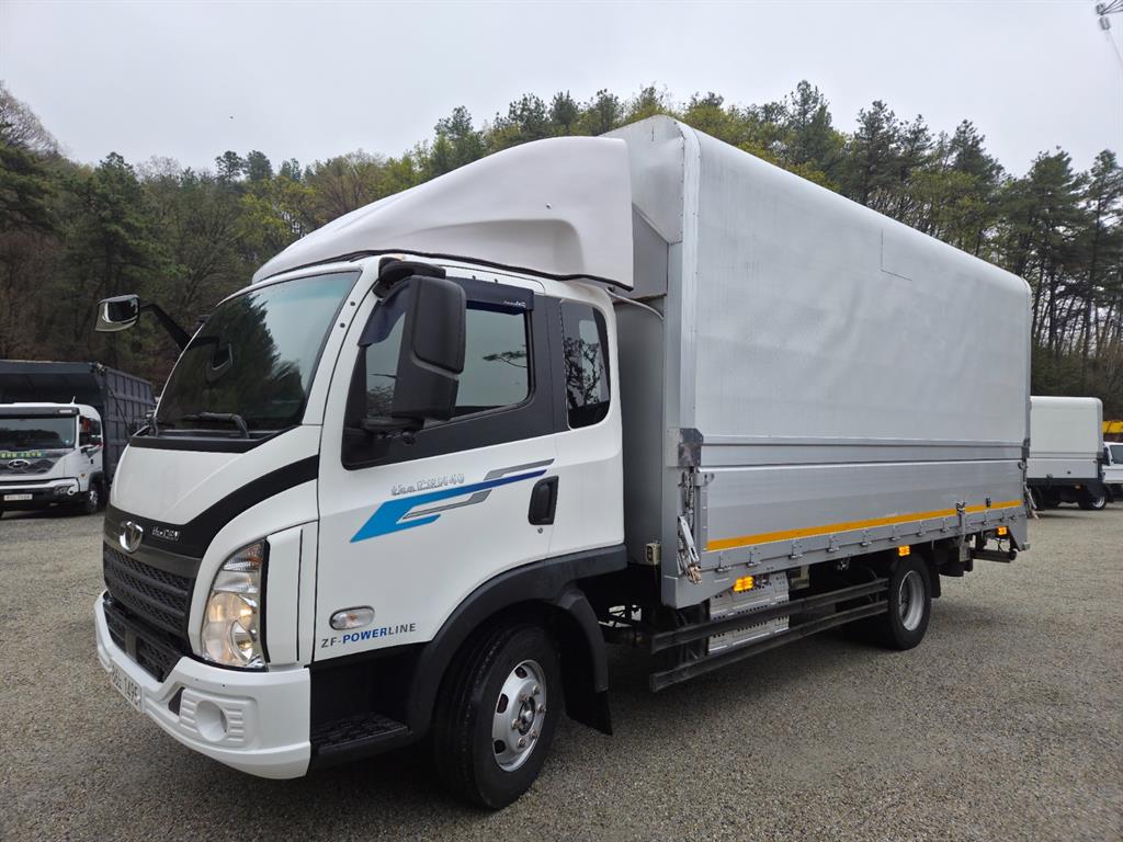 타타대우 더쎈 냉장윙 4.5톤 오토 - 중고 트럭 매물 이미지