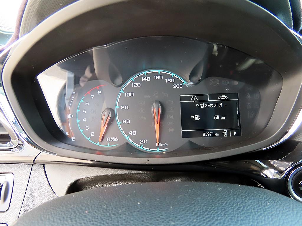 Chevrolet Spark LTZ 10