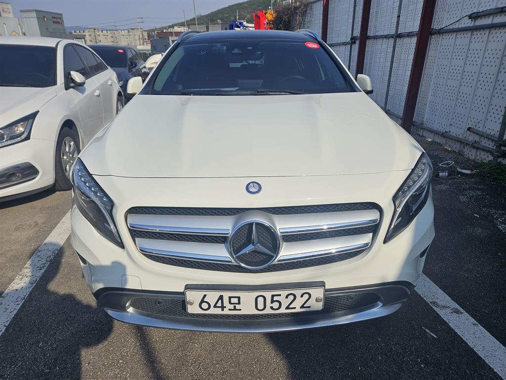 Mercedes-Benz GLA-Class GLA200 D