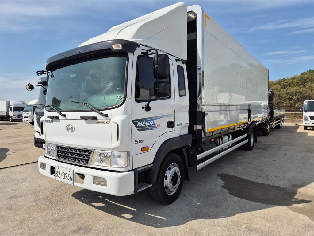 현대 메가트럭 윙바디 5톤 수동 - 중고 트럭 매물 이미지