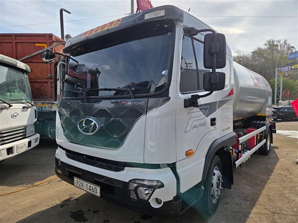 현대 탱크로리 파비스 LPG탱크 5,000L 오토 - 중고 트럭 매물 이미지