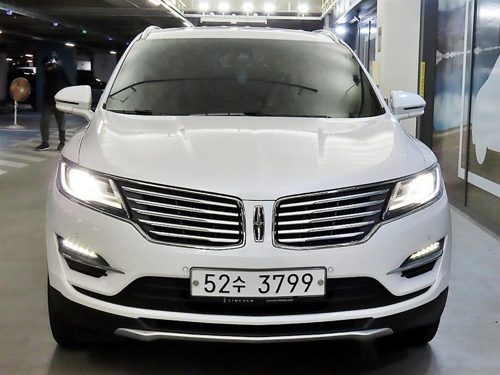 링컨 MKC 2.0 AWD 리저브 사진