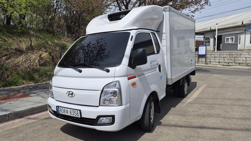 현대 포터2 1톤 냉동탑 - 중고 트럭 매물 이미지