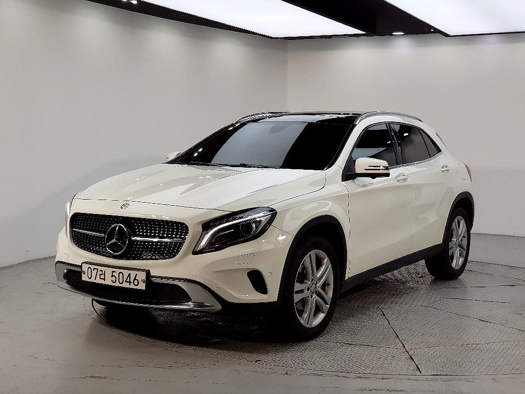 Mercedes-Benz GLA-Class GLA200 D