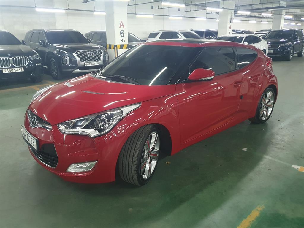 Hyundai Veloster Extreme 4