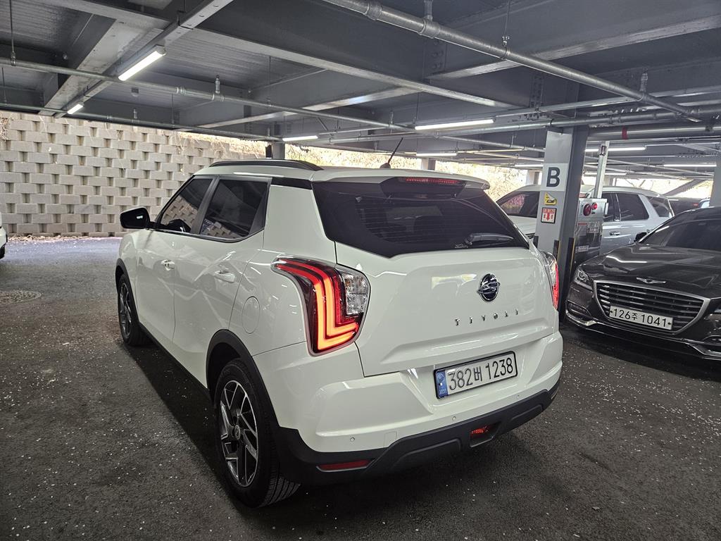 KG Mobility (Ssangyong) Tivoli 2WD Gasoline 1.5 V3 4