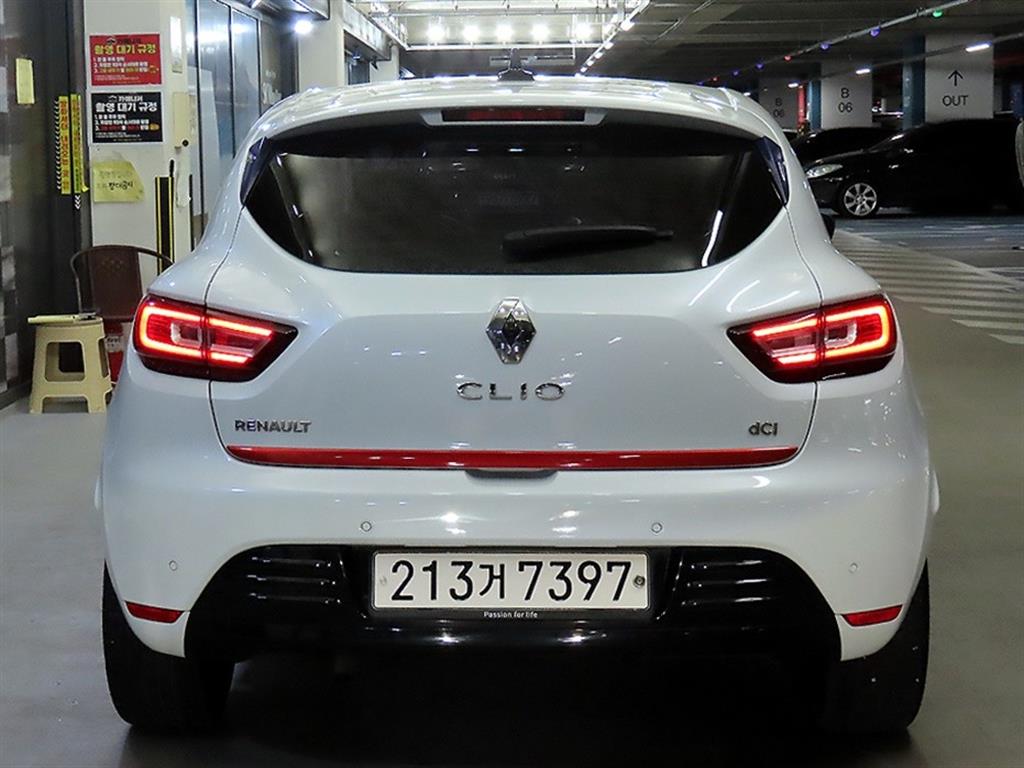 Renault Clio Intense 6