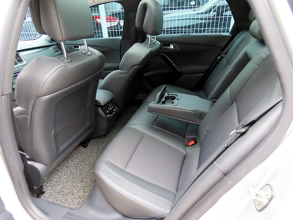 Peugeot 508 1.6 E-HDI 7