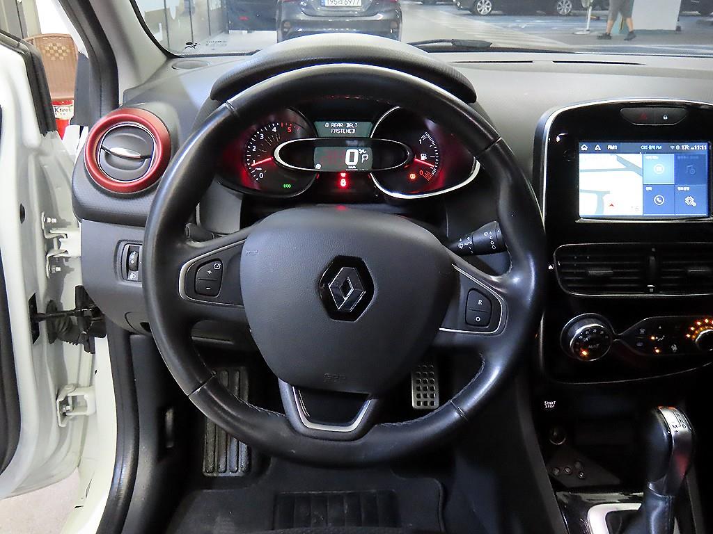 Renault Clio Intense 9