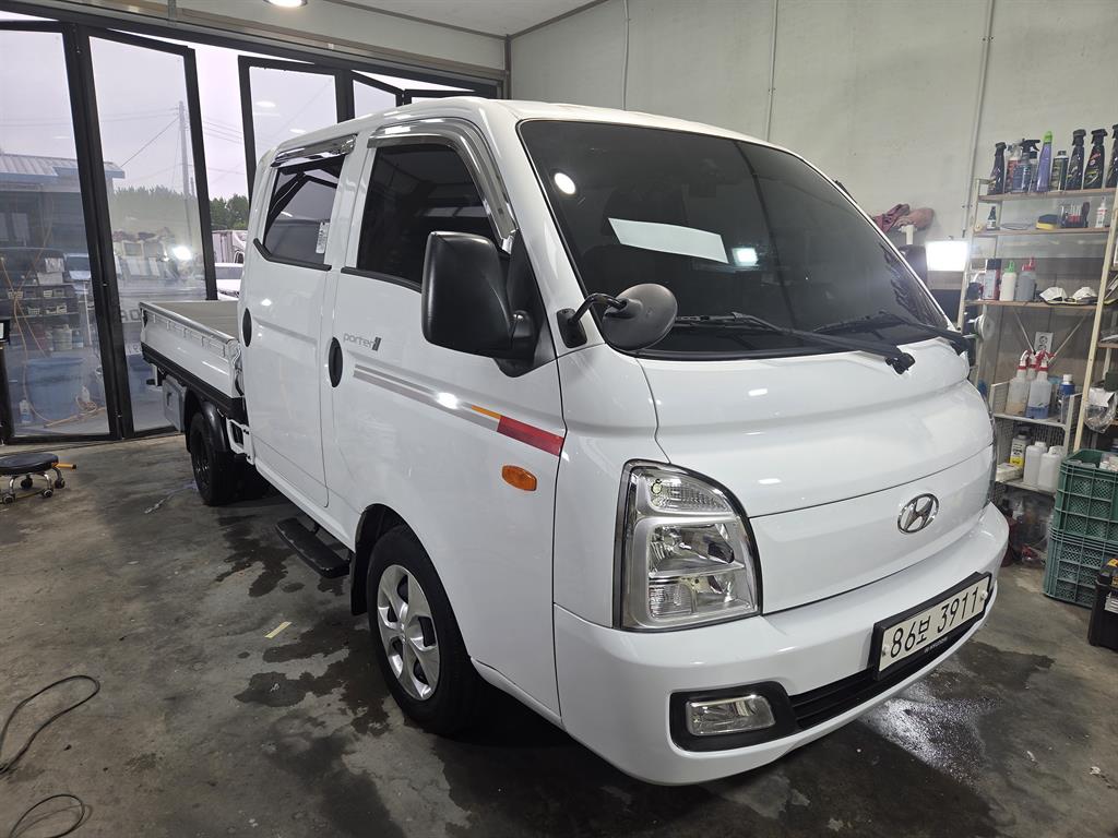 Hyundai Porter 1.0 Ton/ Double Cab/ Long Wheelbase/ CRDi Smart