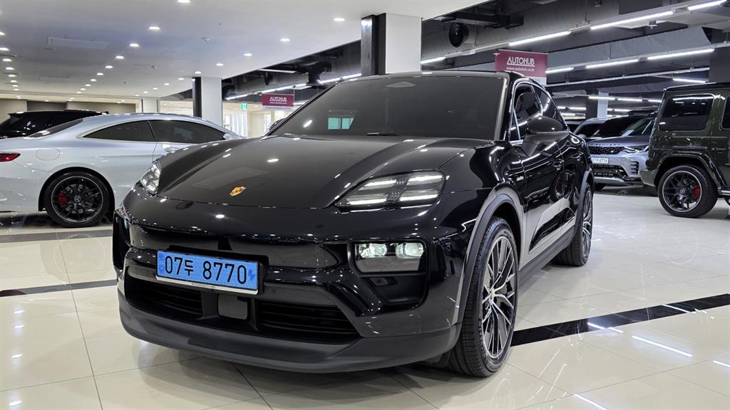 Porsche Macan 4
