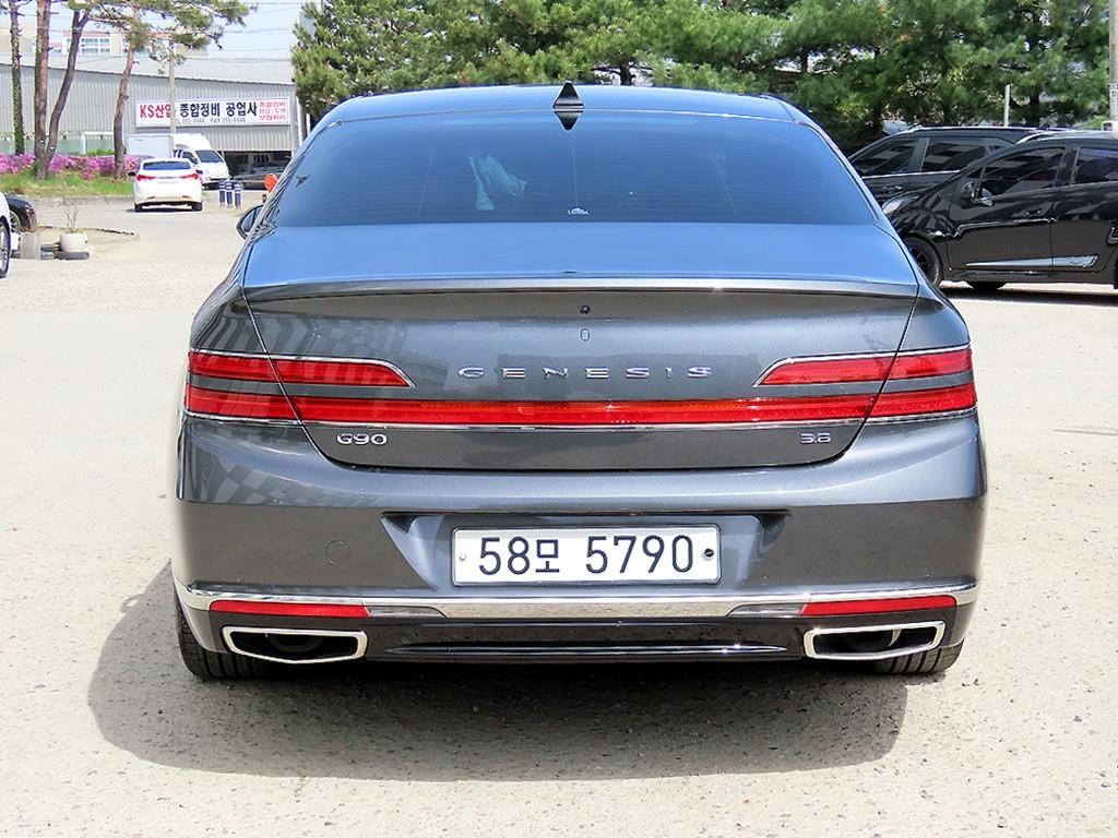 Genesis G90 3.8 GDI Luxury 5