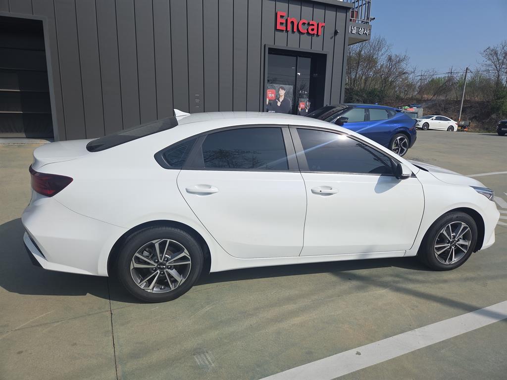 Kia K3 1.6 Gasoline Prestige — фото 2