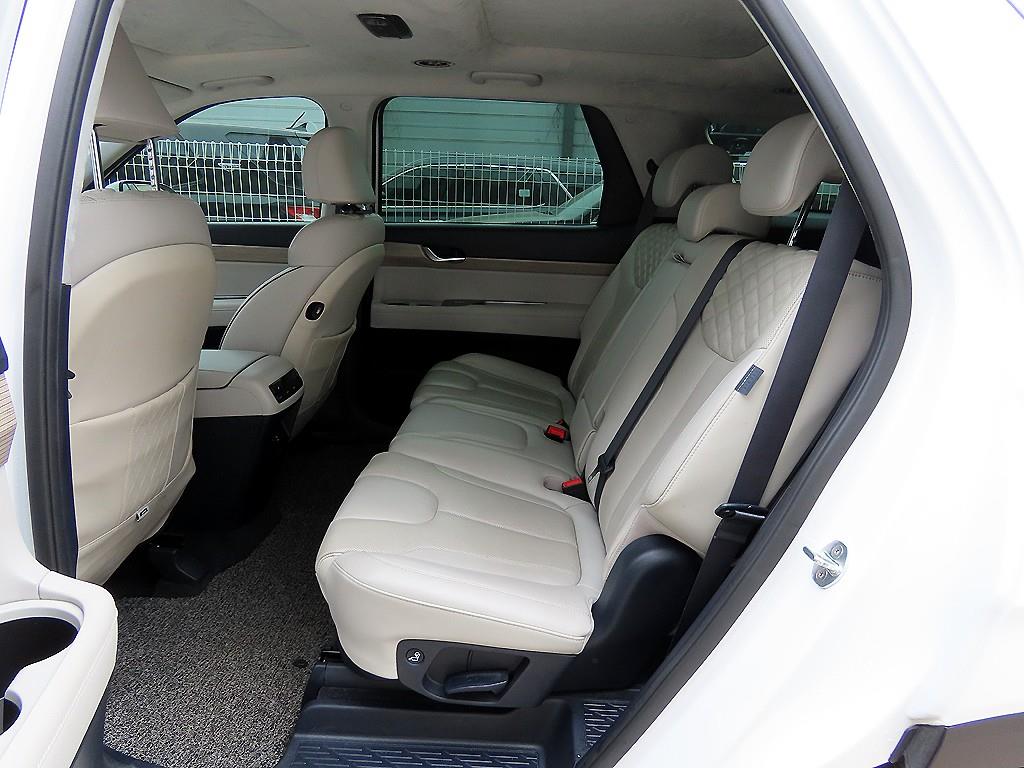 Hyundai Palisade Diesel 2.2 2WD Prestige 7