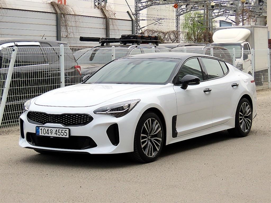 기아 스팅어 디젤 2.2 AWD 플래티넘 사진