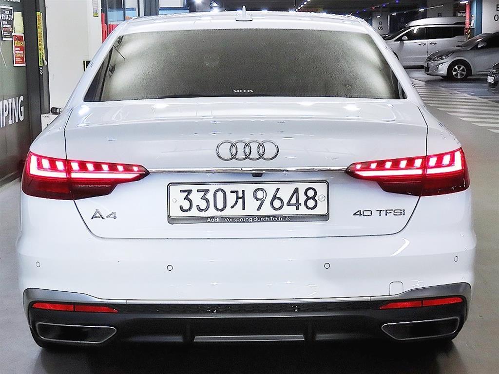 Audi A4 40 TFSI Premium 6