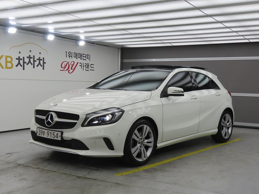 Mercedes-Benz A-Class A200