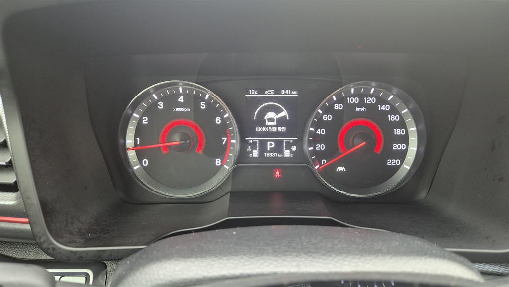 KG Mobility (Ssangyong) Tivoli 2WD Gasoline 1.5 Limited 5
