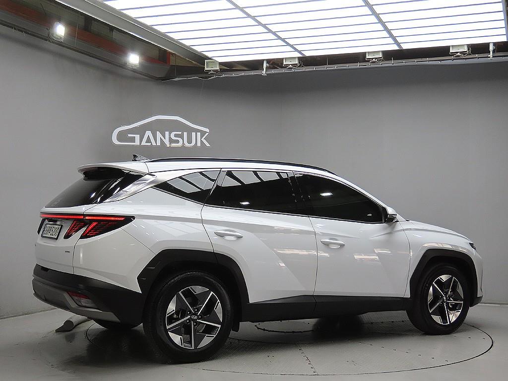 [현대] 더 뉴 투싼 하이브리드 (NX4) HEV 1.6 4WD 인스퍼레이션 사진 4