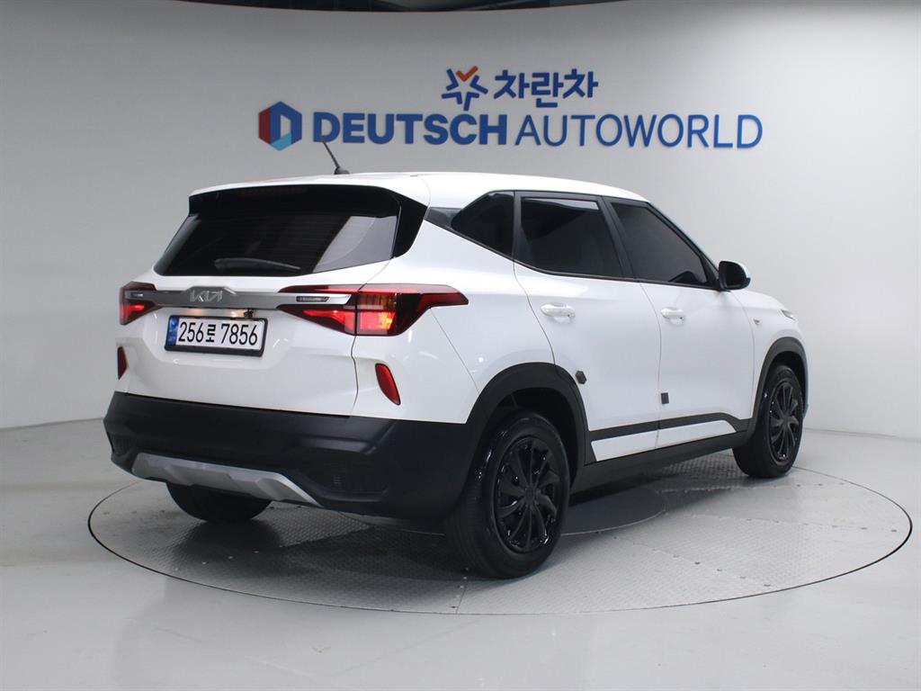 기아 셀토스 디젤 1.6 4WD 트렌디 사진 2/20