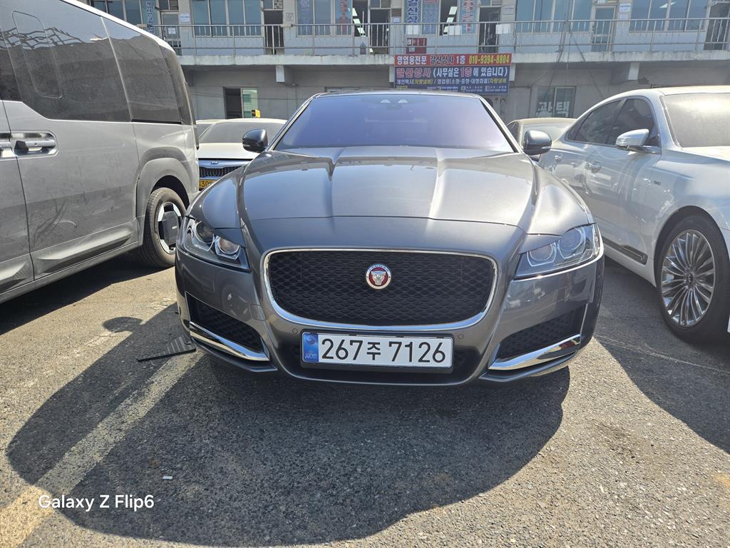 Jaguar XF 2.5T Prestige