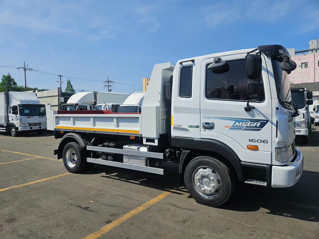 현대 메가트럭 화물덤프 5톤 - 중고 트럭 매물 이미지