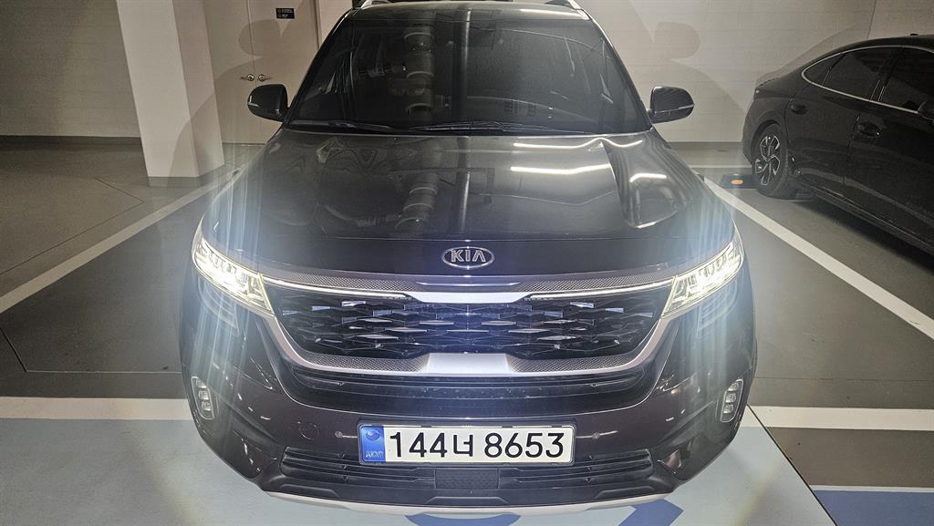 Kia Seltos Gasoline 1.6 Turbo 2WD Signature