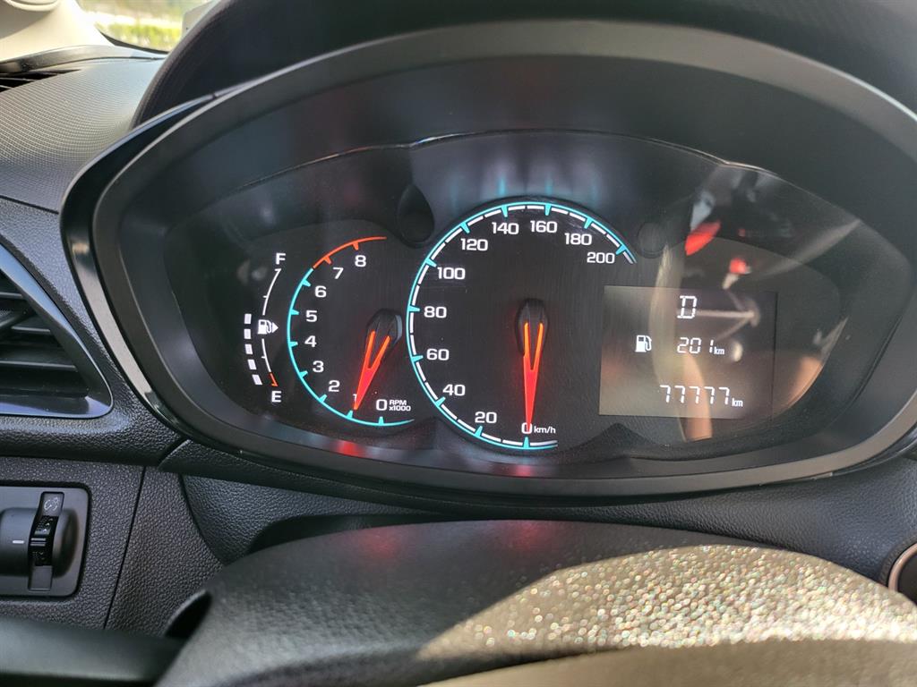 Chevrolet Spark LT Plus C-TECH 8