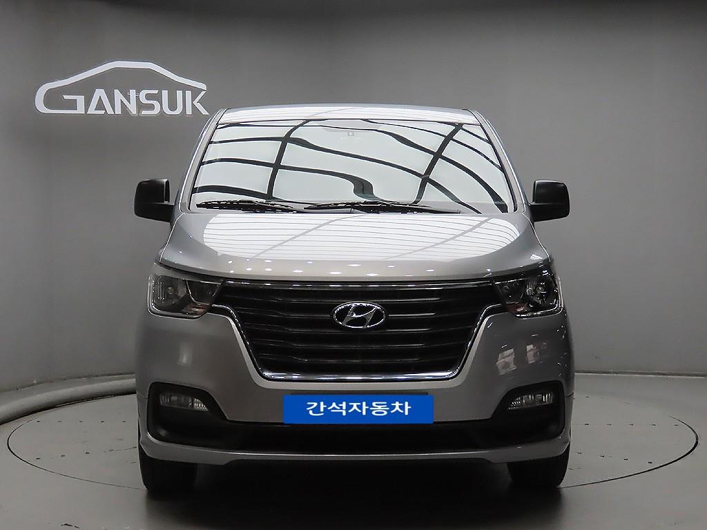 [현대] 더 뉴 그랜드 스타렉스 2WD 웨건 12인승 스마트