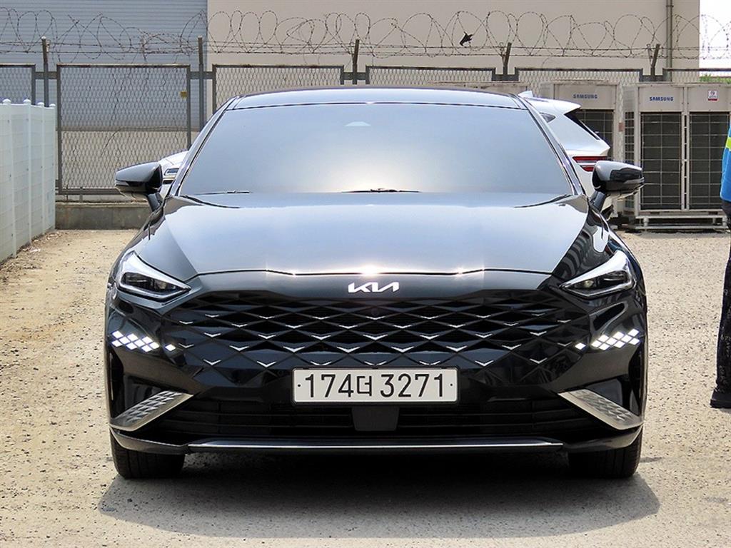 Kia K8 2.5 2WD Noblesse