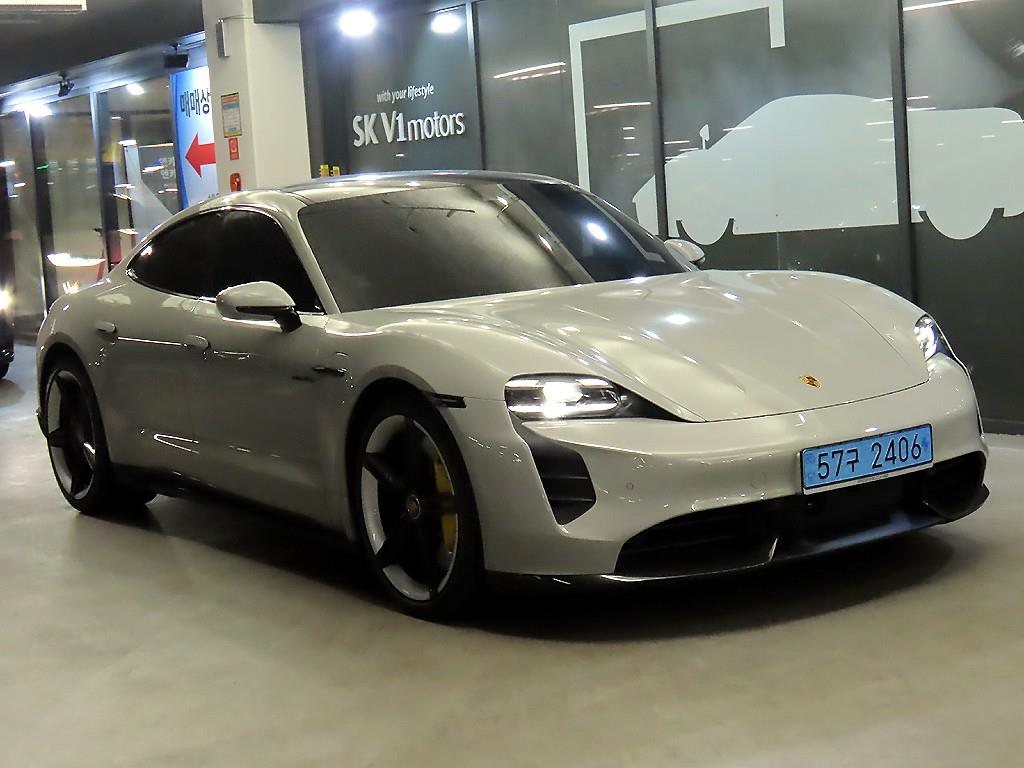 Porsche Taycan Turbo S