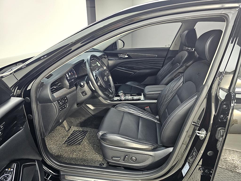 Kia K7 Gasoline 2.5 GDI X Edition 9