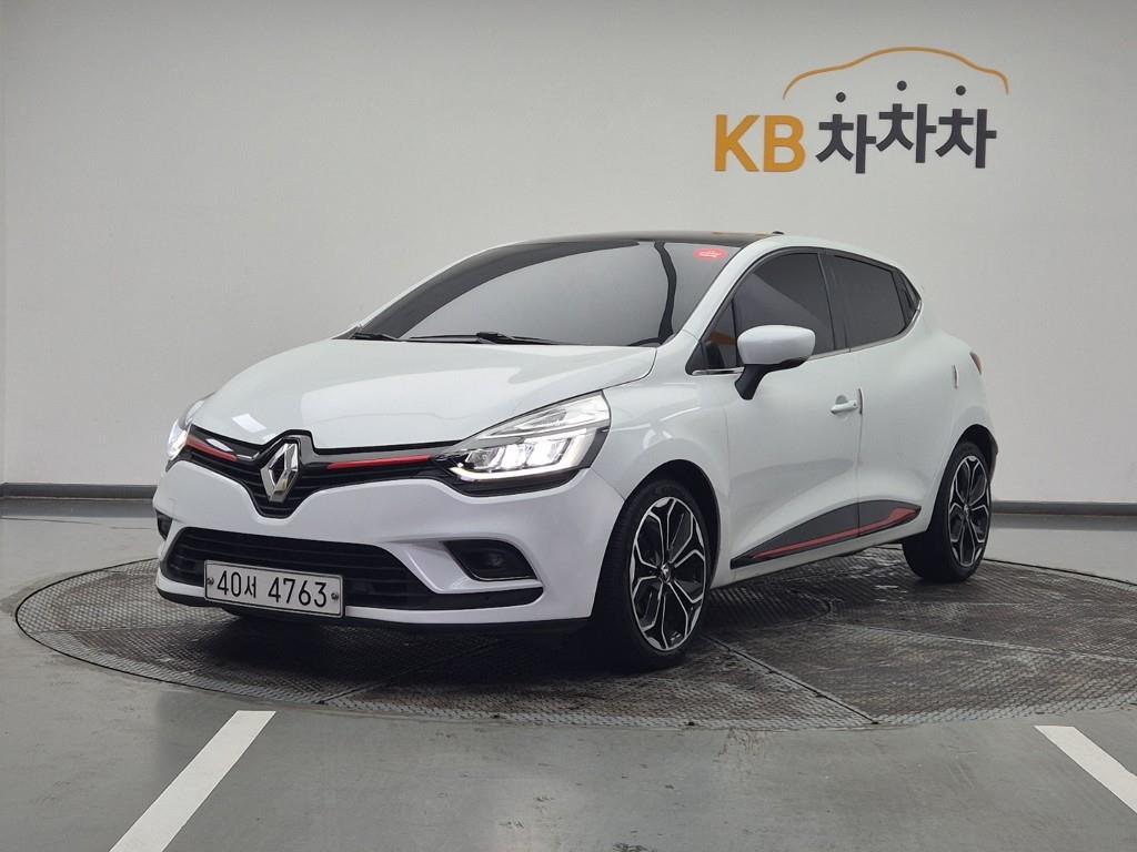 Renault Clio Intense Panoramic 2