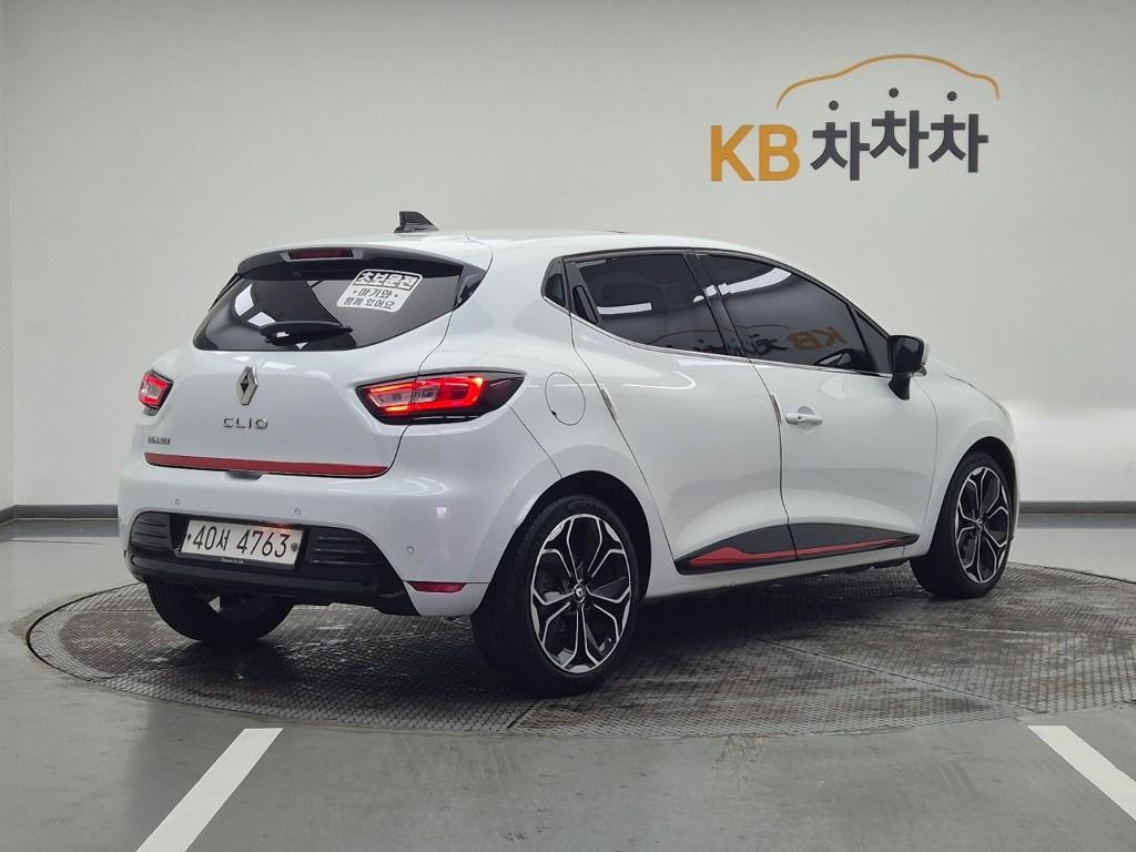 Renault Clio Intense Panoramic 5