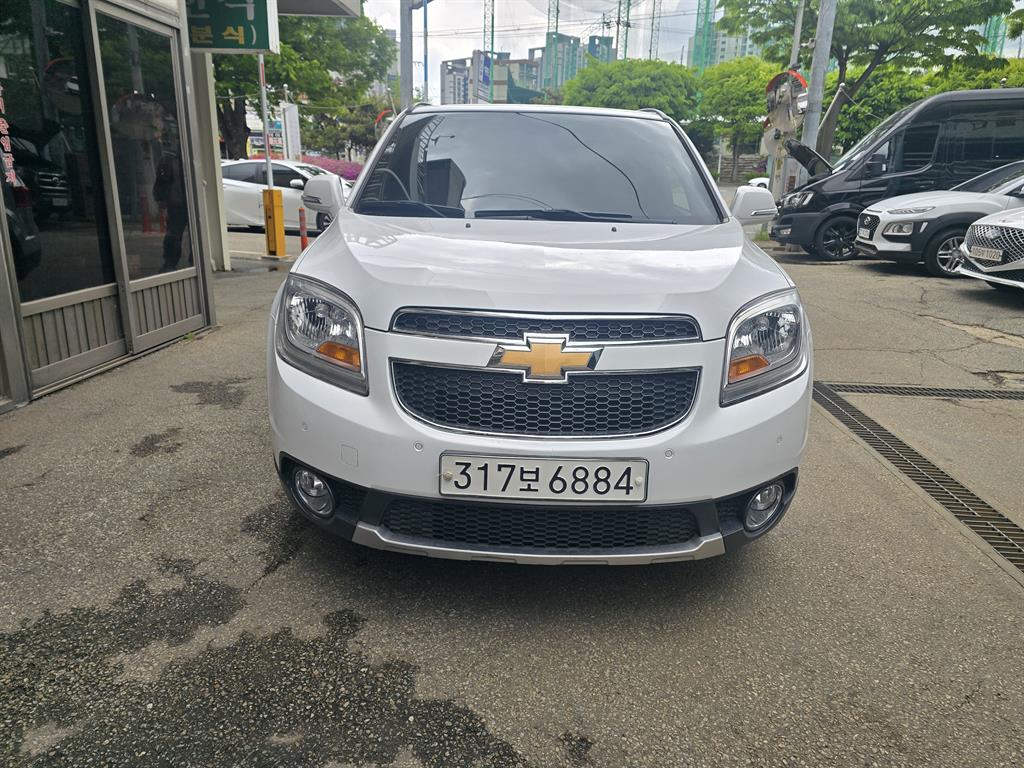 Chevrolet Orlando LPGI LT Safety Pack