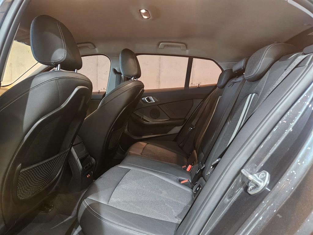 BMW 1 Series 118d Joy 10