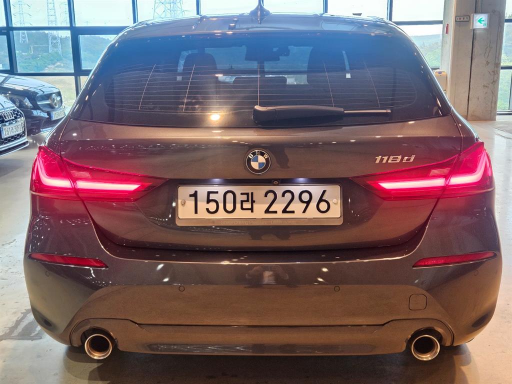BMW 1 Series 118d Joy 7