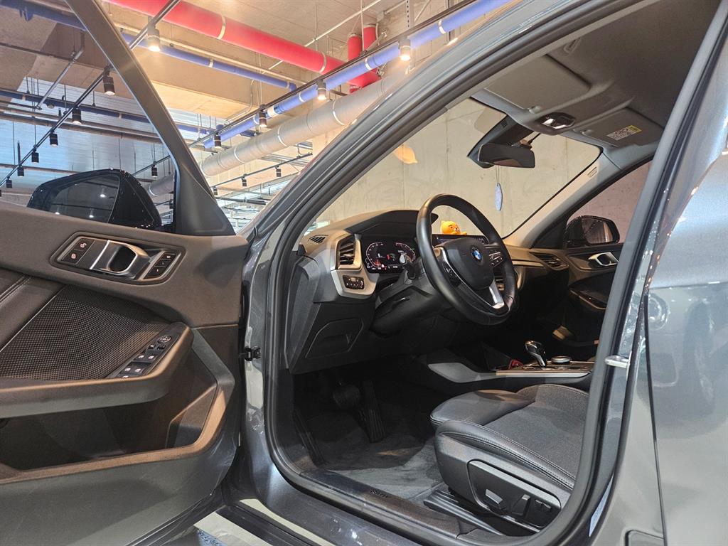 BMW 1 Series 118d Joy 9