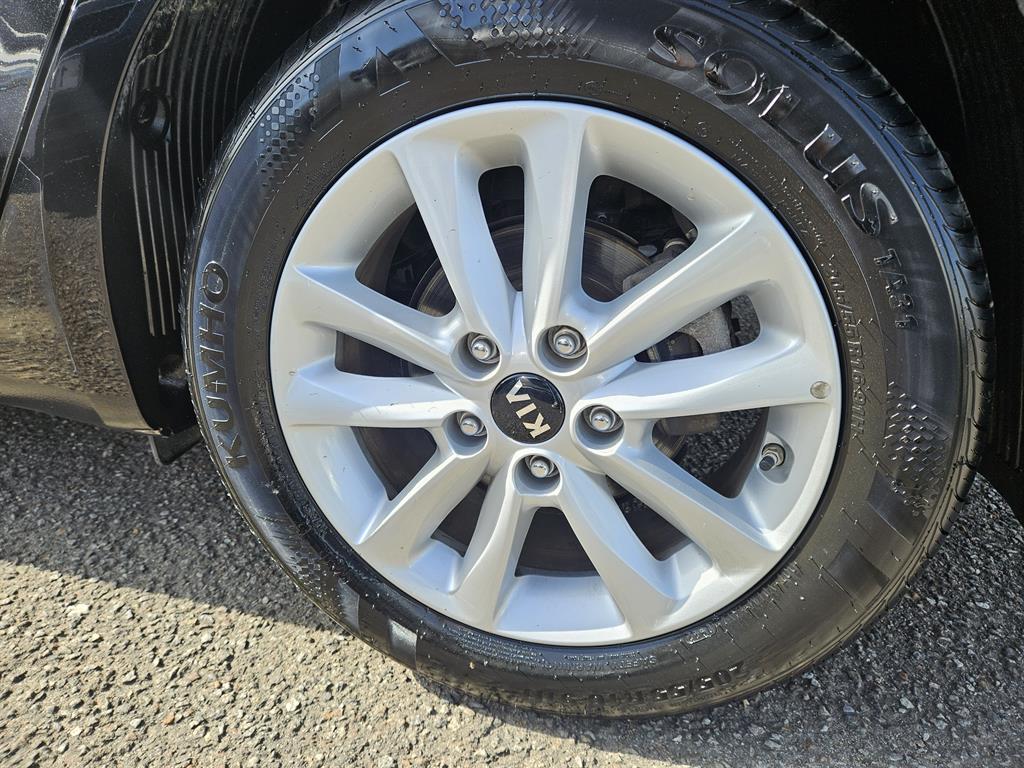 Kia K3 1.6 GDI Trendy E 7